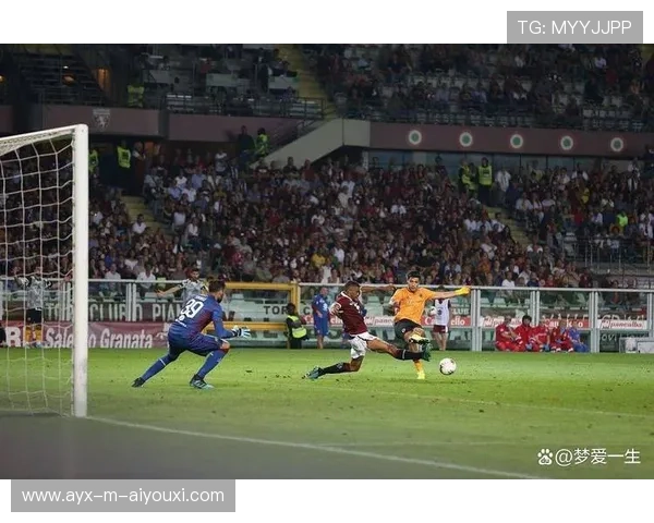 拉斯帕多里头球破门展现抢点能力